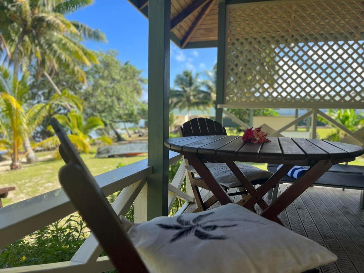 ארוטאנגה Paparei Beachfront Bungalows, Aitutaki מראה חיצוני תמונה