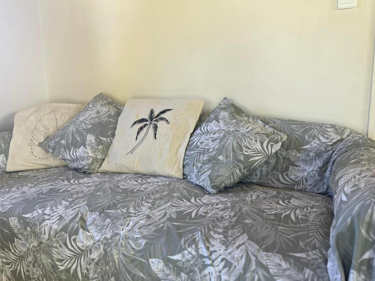 ארוטאנגה Paparei Beachfront Bungalows, Aitutaki מראה חיצוני תמונה