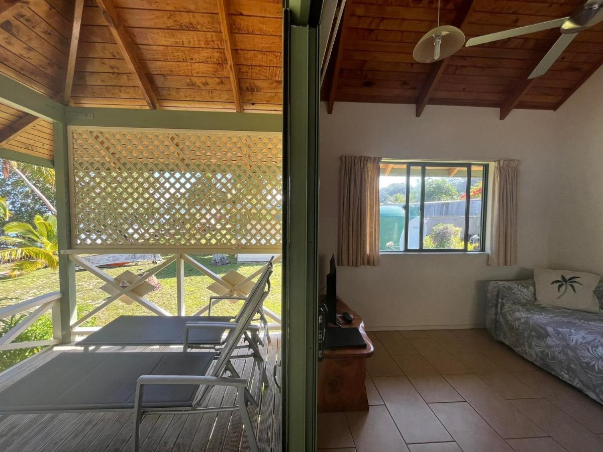ארוטאנגה Paparei Beachfront Bungalows, Aitutaki מראה חיצוני תמונה