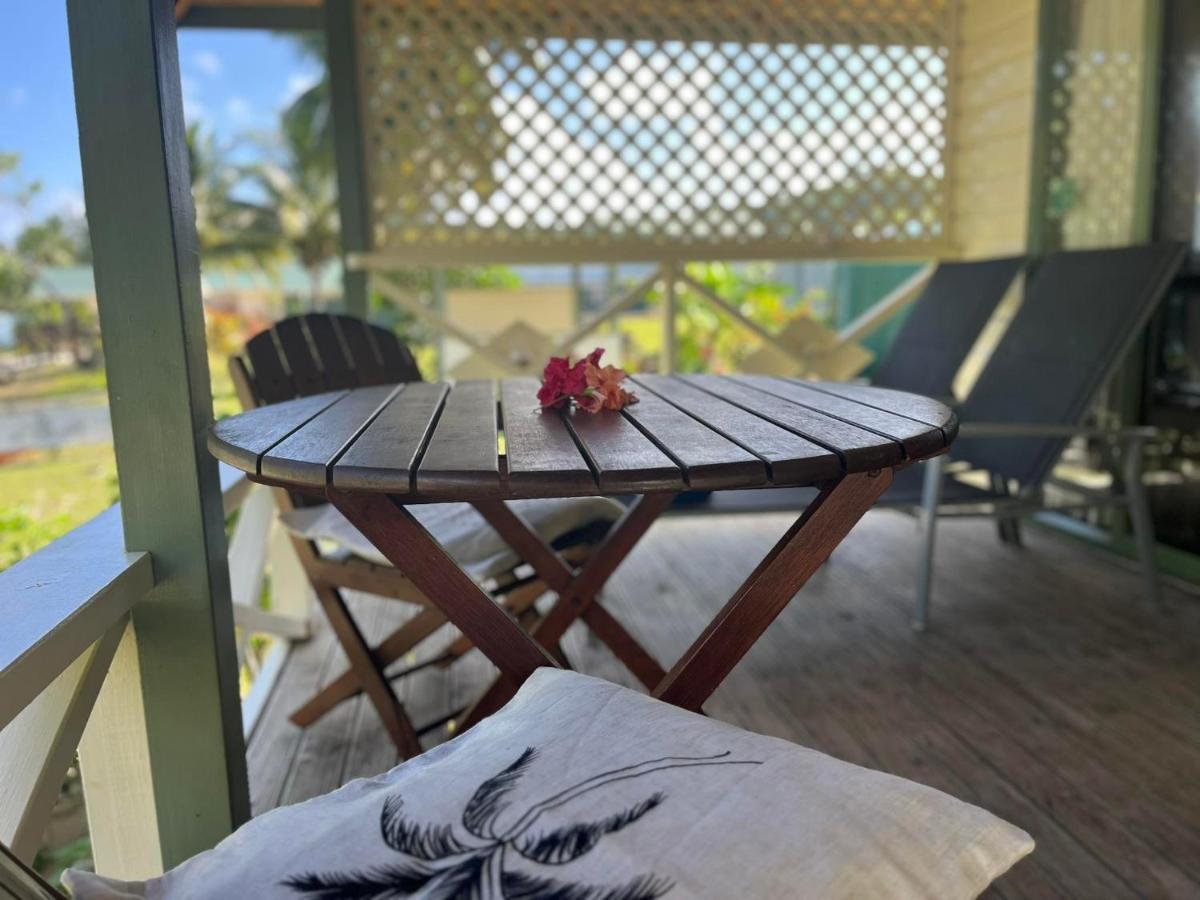 ארוטאנגה Paparei Beachfront Bungalows, Aitutaki מראה חיצוני תמונה