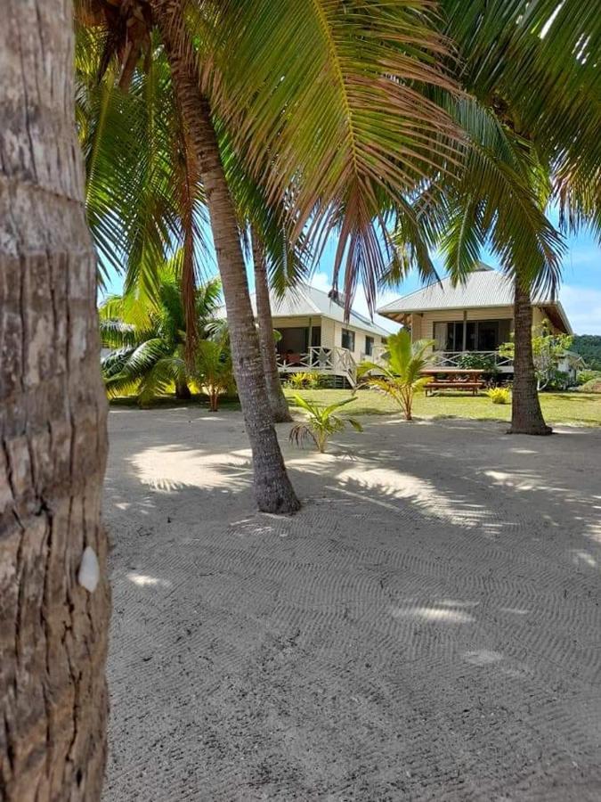 ארוטאנגה Paparei Beachfront Bungalows, Aitutaki מראה חיצוני תמונה